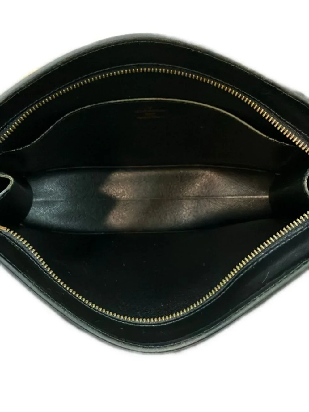 Louis Vuitton Clutch Epi Omu LadyLouis - Picture 5 of 9